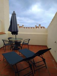 Balkón alebo terasa v ubytovaní Monte Duquesa - 4 bedroom apt, 3 bathrooms close to Port and Beach, communal pool