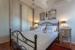 Posteľ alebo postele v izbe v ubytovaní Luxury Sea View Apartments