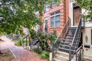 a set of stairs leading up to a building at Deluxe Mount Vernon 2BR w WD nr Metro WDC-576 in Washington