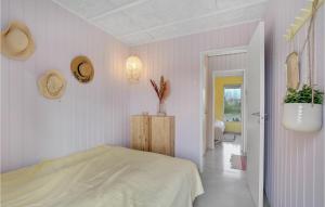Postel nebo postele na pokoji v ubytování Beautiful Home In Tarm With Sauna