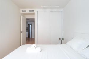 Postel nebo postele na pokoji v ubytování Central Fuengirola couples apartment by Costarentals - Ref 131