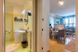 Kép [Cavour] Elegante Loft in Centro szállásáról Maceratában a galériában