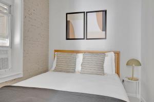 Φωτογραφία από το άλμπουμ του Beautiful W Village 1BR nr 1 train NYC-888 στη Νέα Υόρκη