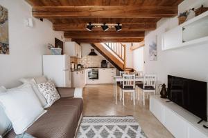 A kitchen or kitchenette at Case vacanze in graziosa borgata alpina