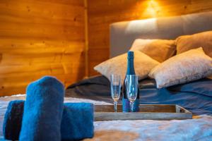 Postel nebo postele na pokoji v ubytování Au Chalet Le Péry, vue sur le Mont de Grange