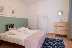 Fotografia z galérie ubytovania BEL APPARTEMENT DANS LE CENTRE D'AVIGNON v Avignone