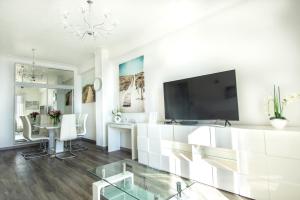 SEA FRONT SUITE - Panoramic View with Terrace - 85 m