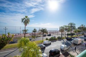 SEA FRONT SUITE - Panoramic View with Terrace - 85 m