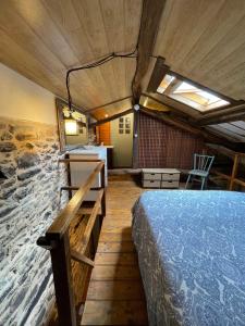 Kuchyňa alebo kuchynka v ubytovaní Apartamento Felicitas en La Casa de Cobos, Ribeira Sacra