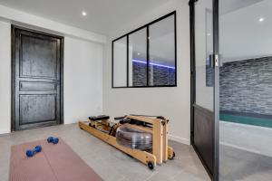 Zdjęcie z galerii obiektu Chalet du Bois Melay - piscine - proche pistes - 15 personnes w mieście Plagne 1800