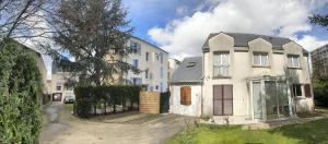Budova, v ktorej sa apartmán nachádza