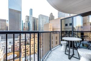 Φωτογραφία από το άλμπουμ του Sutton Place 1BR w Gym Pool DM nr Central Pk NYC-463 στη Νέα Υόρκη