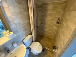 Ванная комната в Sunset view Rooms