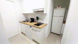 A kitchen or kitchenette at Narciso Tomé en San justo 4