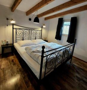 Postel nebo postele na pokoji v ubytování Zwaan's Place