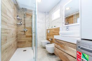 VIRGINIA Levante beach apartments的一间浴室