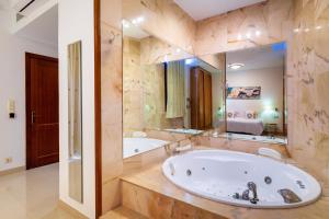 Kúpeľňa v ubytovaní Zen Villa Anfi Tauro Golf with private heated pool + 26 fotografií
