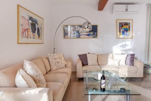 Posedenie v ubytovaní Zen Villa Anfi Tauro Golf with private heated pool