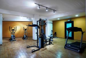 Фитнес-центр и/или тренажеры в Molos Bay Hotel