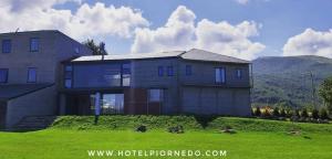 Widok na góry z tego hotelu