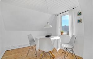 Fotografie z fotogalerie ubytování 1 Bedroom Lovely Apartment In Hirtshals v destinaci Hirtshals