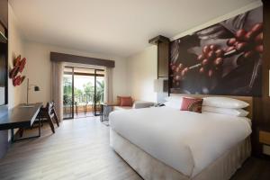 Ein Bett oder Betten in einem Zimmer der Unterkunft Costa Rica Marriott Hotel Hacienda Belen