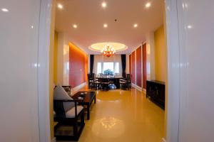 Posezení v ubytování Continental Xin Hao Hotel and Resort 洲际新濠酒店