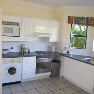 Gallery image of Constantia Cottage in Cape Town