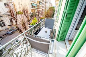Balkón nebo terasa v ubytování Hôtel Parisien
