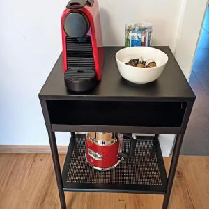 Coffee and tea making facilities at DAS TONIS - IHR Bett im Herzen des Salzkammergutes