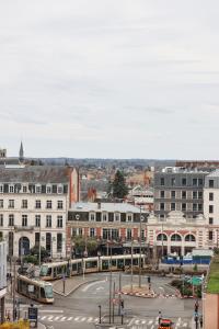 Nespecifikovaný výhled na destinaci Orléans nebo výhled na město při pohledu z apartmánu + 13 fotografií