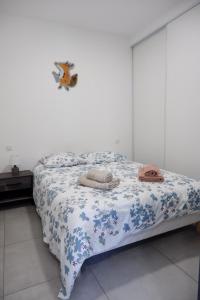 Posteľ alebo postele v izbe v ubytovaní N7 Charmant T2 avec jacuzzi privé