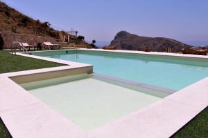 Bazén v ubytování Hideaway Southcrete nebo v jeho okolí
