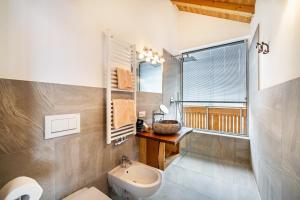 A bathroom at Eggerhof Fernblick