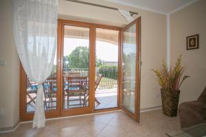 Balkón alebo terasa v ubytovaní Villa Nevena in Buići Poreč for max 10 Persons 6km from the beach