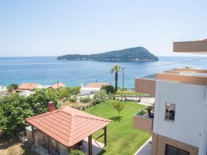Gallery image of Vila Mond Sea View Apartments in Kinira +31 photos