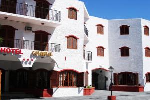 Foto de la galería de Hotel Colonial en San Bernardo