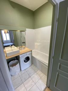Koupelna v ubytování Le Saint-Aubin - elegant T2 proche Ramblas