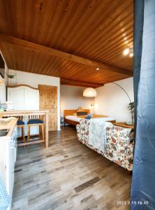 Kuchyň nebo kuchyňský kout v ubytování Ferienwohnung Beeden - zur Glasschmiede