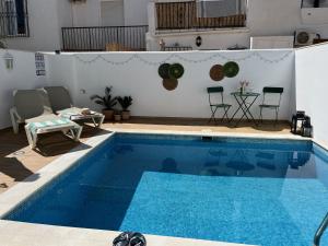 Bazén v ubytovaní Nerja Paradise Rentals - Villa Zafiro alebo v jeho blízkosti