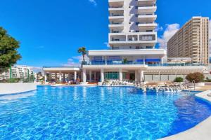 The swimming pool at or close to Bonito Estudio Playa Paraíso