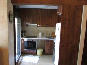 Kuchnia lub aneks kuchenny w obiekcie EL BALCÓN PANORÁMICO DE GREDOS