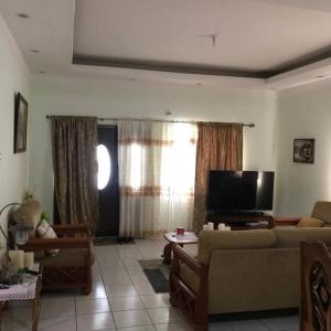 Posezení v ubytování Comfortable home in San Fernando