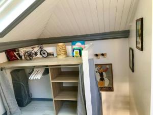 Kuchyňa alebo kuchynka v ubytovaní Appartement Duplex Cosy au calme à 50m de la plage