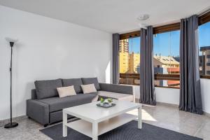 Posedenie v ubytovaní Central flat with pool in Fuengirola by Costarentals - Ref 171