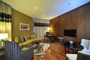 Istumisnurk majutusasutuses Ramada Abu Dhabi Corniche
