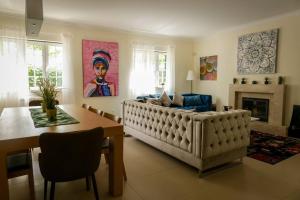 A seating area at Villa Ramiro