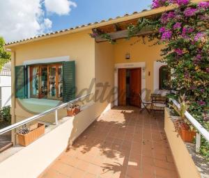 エル・トロにあるVilla Casablanca near port adriano by villasmediterraneanのギャラリーの写真