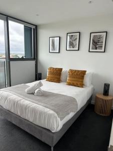 Fotografie z fotogalerie ubytování Modern 2 BRM Apt in Williamstown v destinaci Williamstown