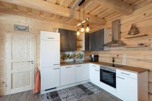 Eldhús eða eldhúskrókur á Biochalet Haus 1